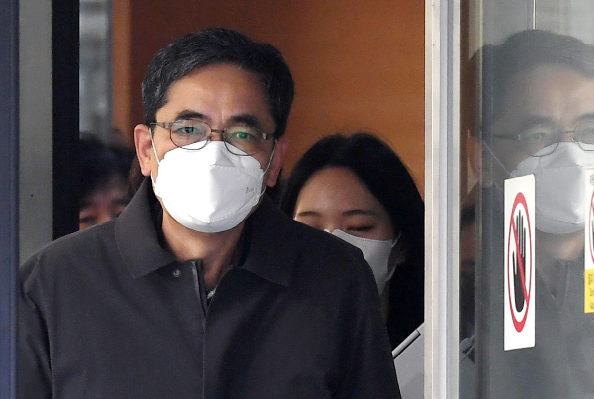 ▲대장동 일당에게 아들 퇴직금 명목으로 뇌물을 수수한 혐의로 기소된 곽상도 전 국회의원. 2023.02.08. (뉴시스)