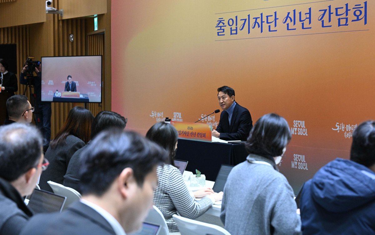 ▲오세훈 서울시장이 10일 서울 중구 서울시청에서 ‘2026년 출입기자단 신년 간담회’를 갖고 있다. 신태현 기자 holjjak@