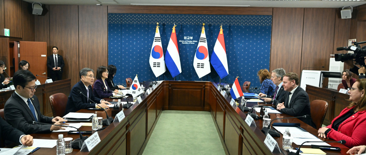 ▲[서울=뉴시스] 추상철 기자 = 조현 외교부 장관이 11일 오전 서울 종로구 외교부청사에서 열린 '한-네덜란드 외교산업 2+2 회의'에서 발언하고 있다. (공동취재) 2026.02.11. photo@newsis.com