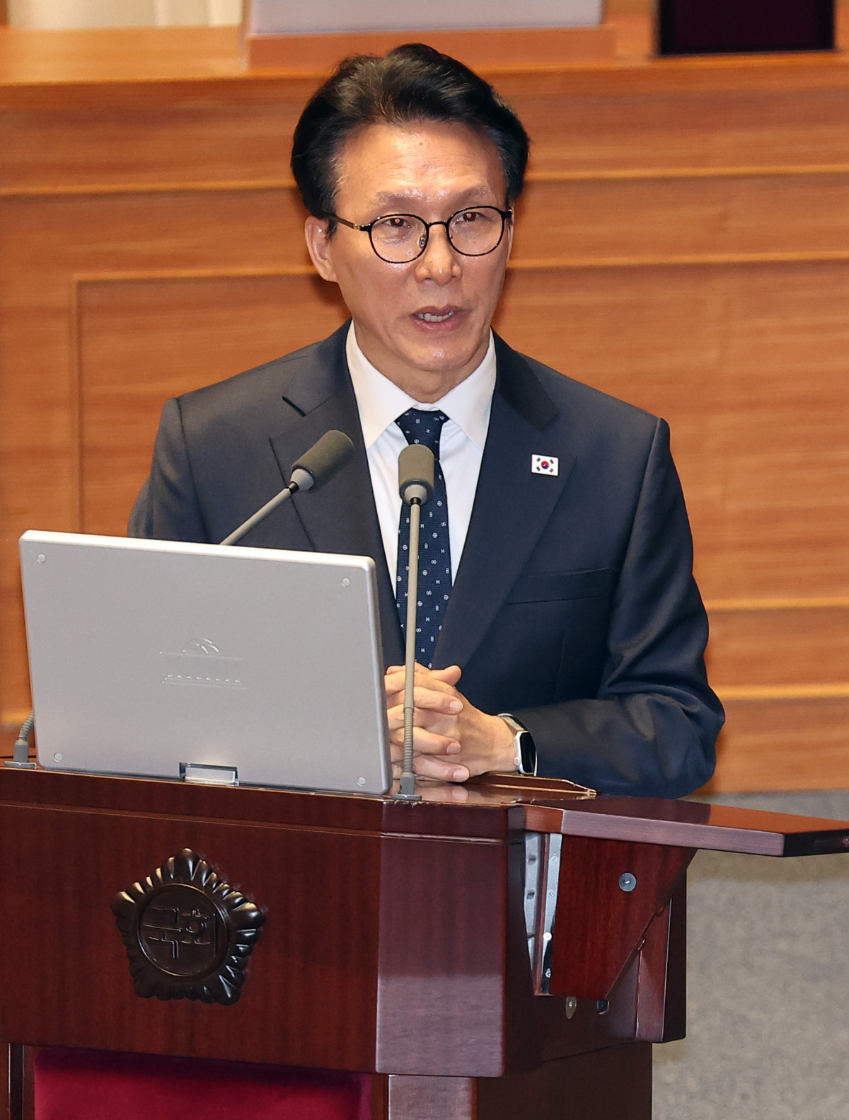 ▲김민석 국무총리가 11일 국회 본회의장에서 열린 교육·사회·문화 분야 대정부질문에서 여야 의원의 질문에 답하고 있다.  (연합뉴스)