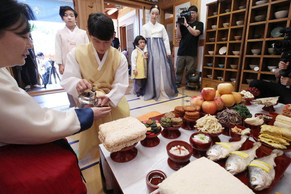 ▲2026 설 지방 쓰는 법…'현고학생부군신위' 설 지방 올리는 방법…지방 순서 쓰는 법 정리 (뉴시스)