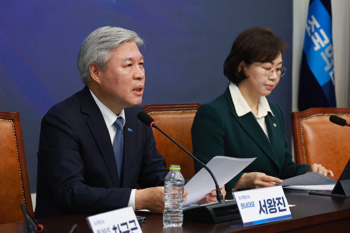 ▲서왕진 조국혁신당 원내대표가 18일 서울 여의도 국회에서 현안 기자간담회를 하고 있다. (사진=뉴시스)