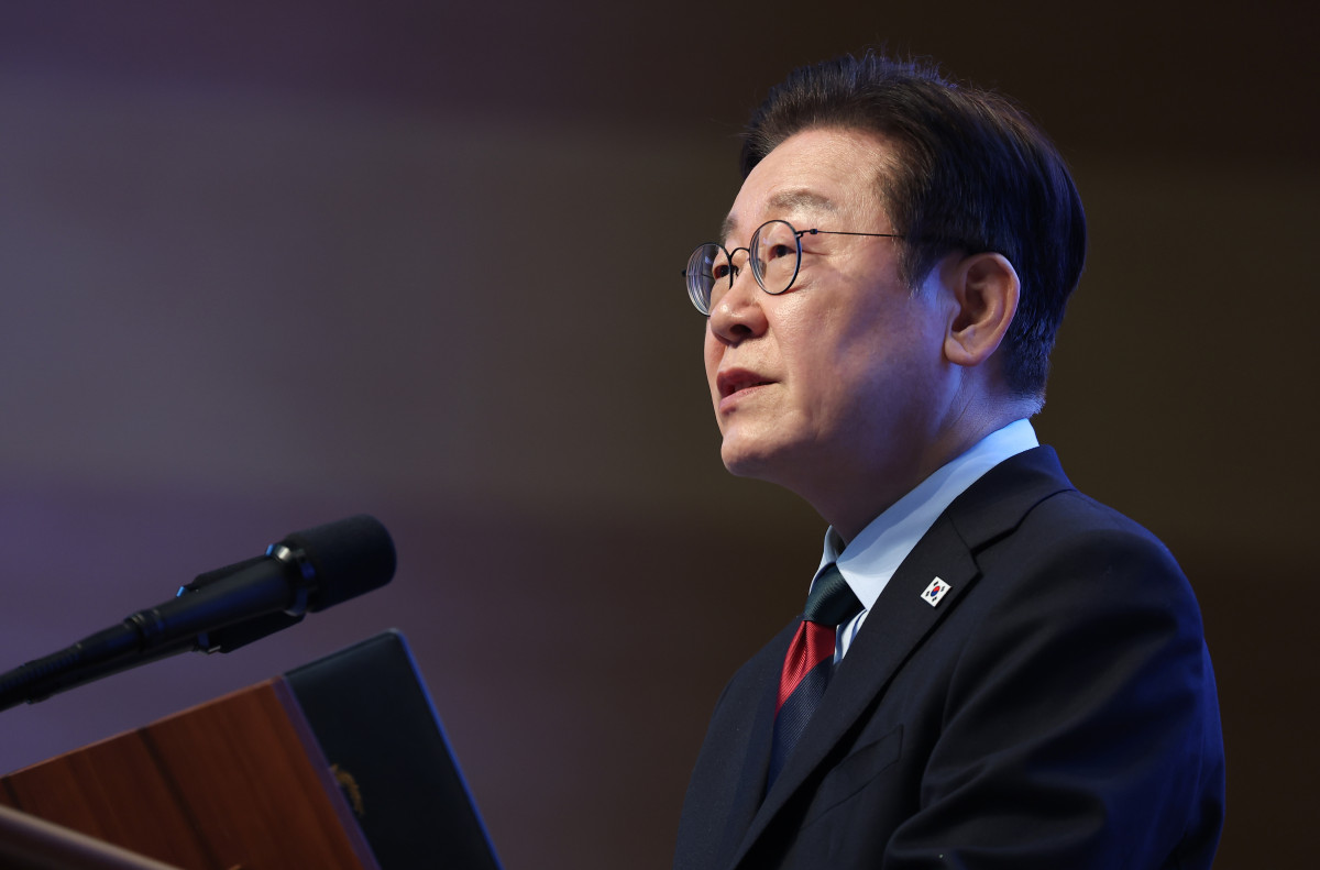 ▲이재명 대통령이 20일 대전 유성구 한국과학기술원(KAIST)에서 열린 학위수여식에서 축사하고 있다.
