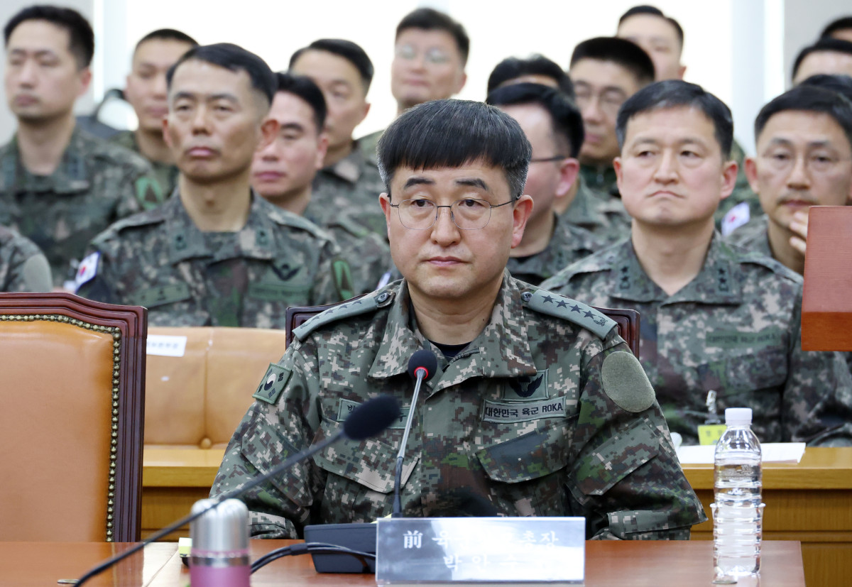 ▲박안수 육군참모총장이 지난해 2월 21일 서울 여의도 국회에서 열린 윤석열 정부의 비상계엄 선포를 통한 내란 혐의 진상규명 국정조사 특별위원회 4차 청문회에 출석해 자리하고 있다. (뉴시스)