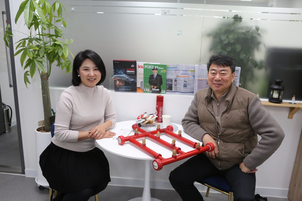 ▲(주)153에너지 전금희(왼쪽) 오재일(오른쪽) 대표. (사진제공=153에너지)