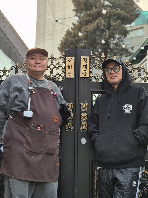 ▲연신내 형제곱창을 운영 중인 정재용(왼쪽), 이하늘(사진제공=형제곱창)