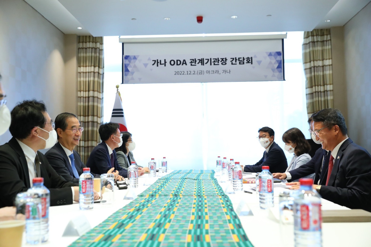 ▲2022년 12월 4일 가나를 공식방문한 한덕수 국무총리가 가나 아크라에서 '가나 공적개발원조(ODA) 관계기관장 간담회'를 하고 있다. (뉴시스)