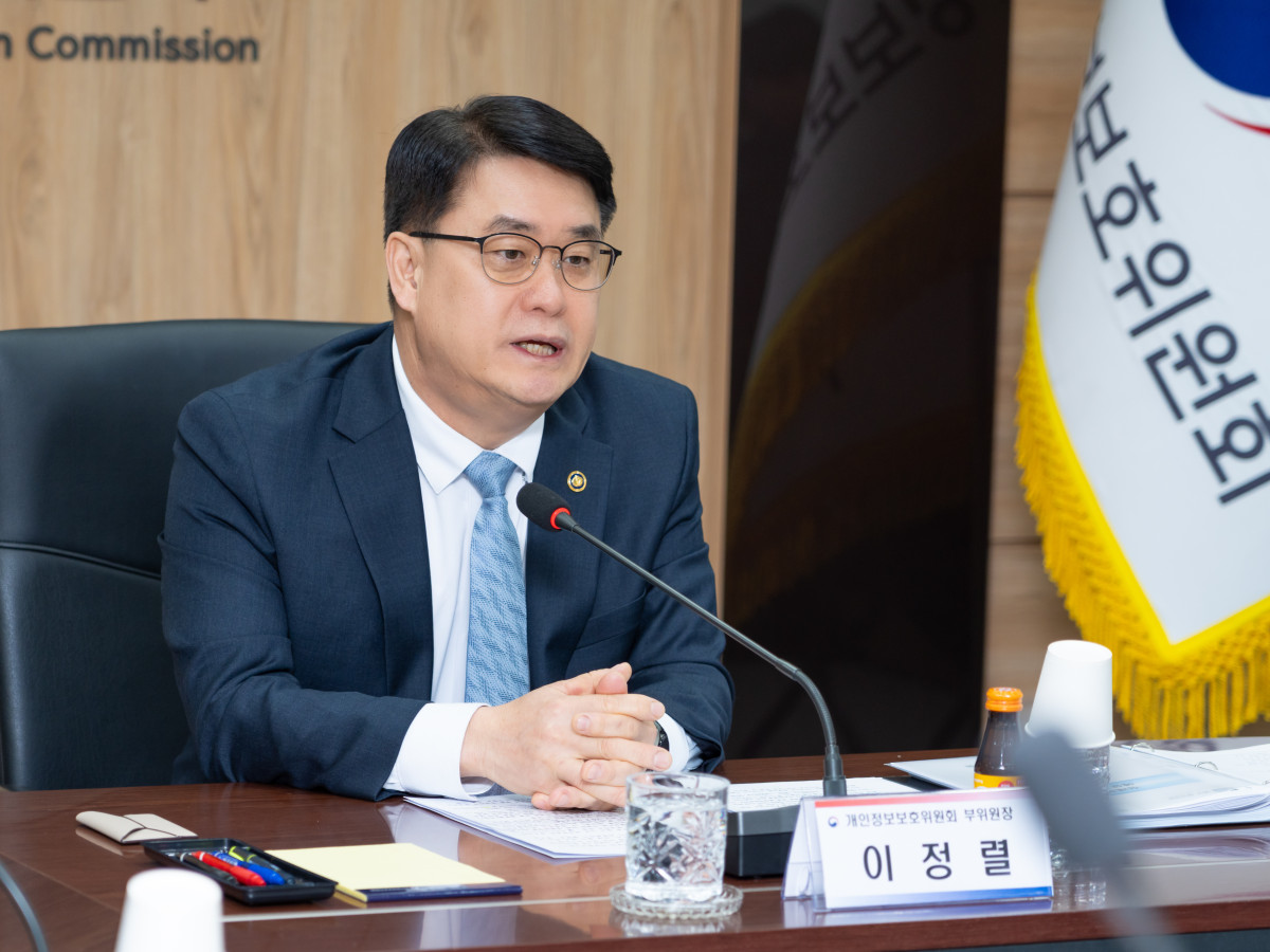 ▲이정렬 개인정보보호위원회 부위원장이 2월 25일 오후 정부서울청사에서 개최된 출입기자단 정례브리핑에서 인사말을 하고 있다. (사진제공=개인정보보호위원회)