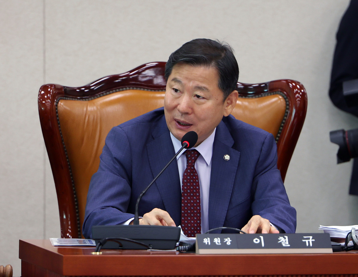 ▲25일 오전 서울 여의도 국회 산업통상자원중소벤처기업위원회 전체회의에서 이철규 위원장이 발언하고 있다. (뉴시스)