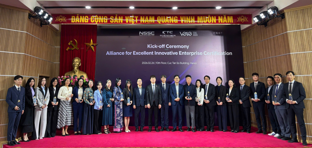 ▲'우수 혁신 기업 인증(VEIE)’제도 공식 출범식 단체사진. (사진제공=KTC)