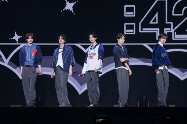 ▲투어스(사진제공=플레디스)