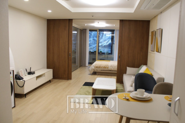 ▲‘KB 골든라이프케어 평창 카운티’ 43타입 내부 모습. 서지희 기자 jhsseo@