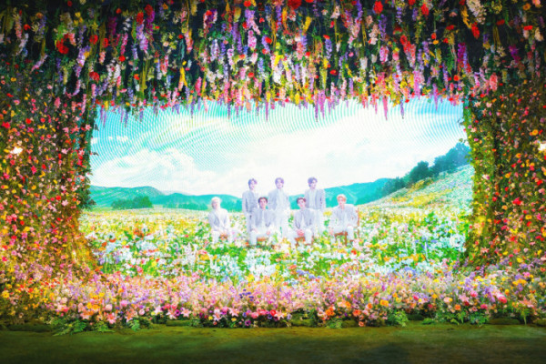 ▲엔하이픈 '하우스 오브 뱀파이어' 전시(사진제공=하이브재팬)