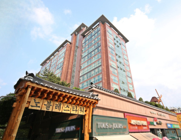 ▲노블레스타워 외관 전경.(사진제공 노블레스타워)