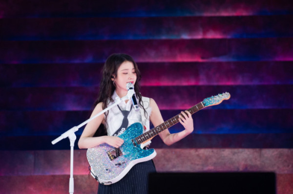 ▲아이유(사진=EDAM Entertainment)