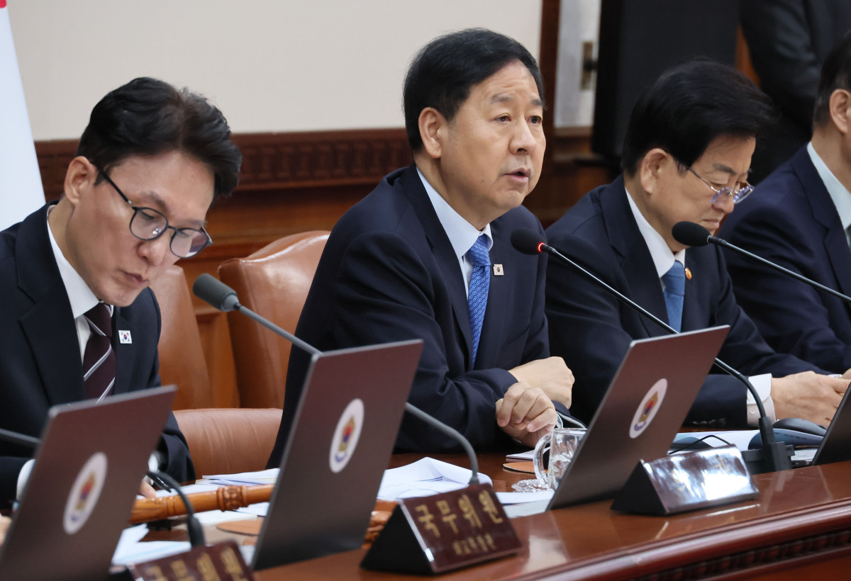 ▲구윤철 경제부총리 겸 재정경제부 장관이 3일 서울 종로구 정부서울청사에서 열린 국무회의에서 보고하고 있다. (연합뉴스)
