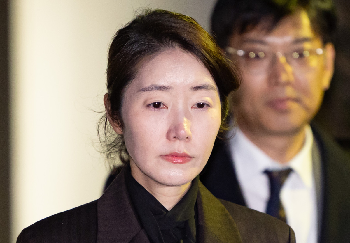 ▲공천 헌금 1억 원을 수수한 혐의를 받는 강선우 무소속 의원이 3일 오후 서울 서초구 서울중앙지방법원에서 열린 구속 전 피의자 심문(영장실질심사)를 마친 뒤 법원을 나서고 있다. (뉴시스)
