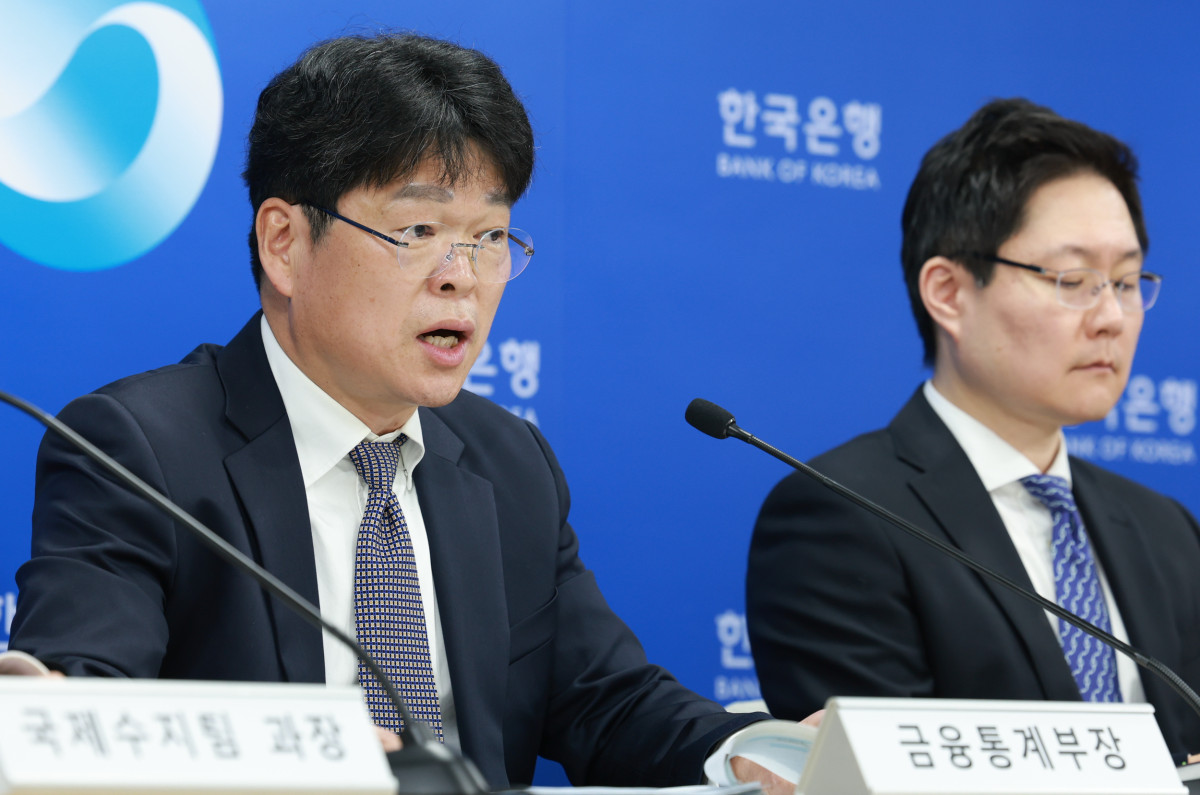 ▲유성욱 경제통계1국 금융통계부장이 6일 오전 서울 중구 한국은행에서 열린 2026년 1월 국제수지(잠정) 기자설명회에서 발언하고 있다. (사진제공=한국은행)
