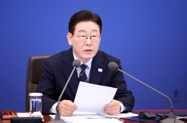 ▲이재명 대통령이 6일 청와대에서 열린 수석보좌관회의에서 발언하고 있다. (연합뉴스)