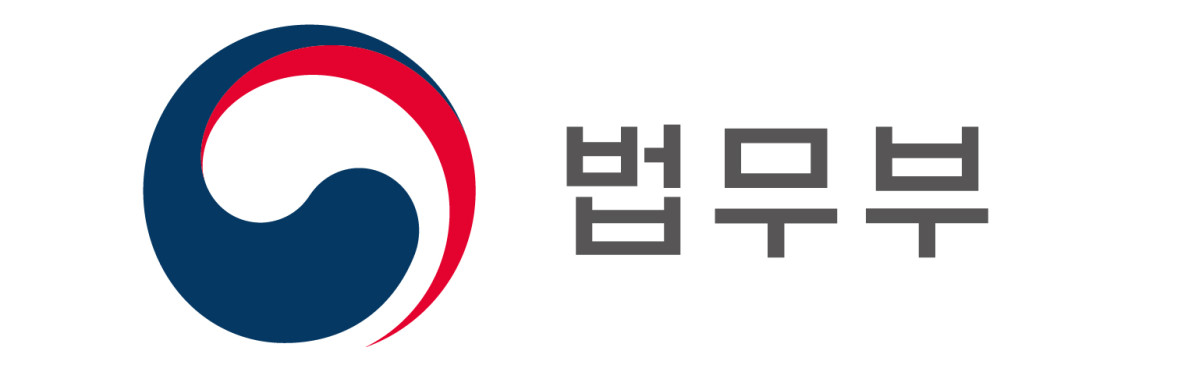 (법무부 기관문양)