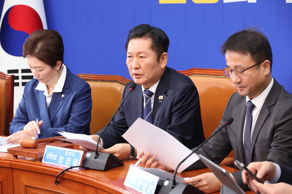 ▲정청래 더불어민주당 대표가 9일 오전 서울 여의도 국회에서 열린 최고위원회의에서 발언을 하고 있다. (사진=뉴시스)