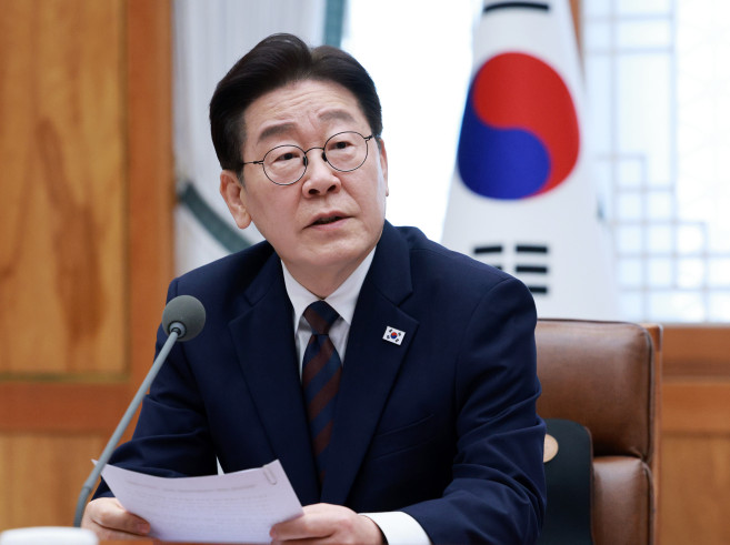 ▲이재명 대통령이 9일 청와대에서 열린 중동상황 관련 비상경제점검회의에서 발언하고 있다. (연합뉴스)