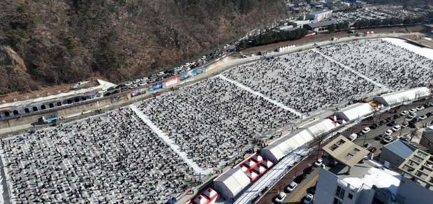 ▲화천군에서 열린 '2026 산천어축제'에 159만명의 방문객을 기록하며 겨울 관광 대표 콘텐츠로 자리잡았다. (사진제공=화천군)