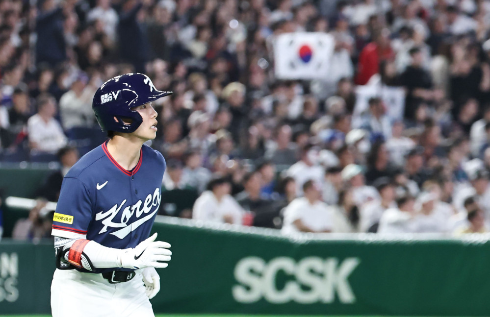 ▲7일 일본 도쿄돔에서 열린 2026 WBC 조별리그 C조 2차전 대한민국과 일본의 경기. 4회초 1사 1루 한국 김혜성이 우중간 투런 홈런을 치고 그라운드를 돌고 있다. (연합뉴스)