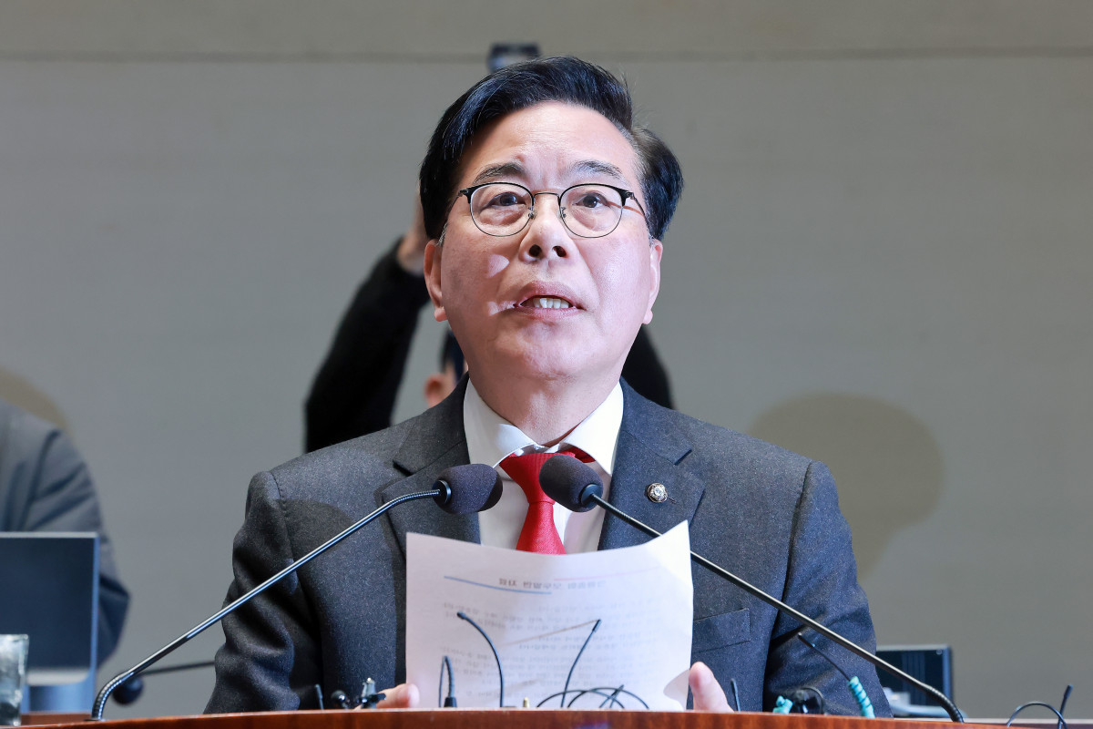 ▲국민의힘 송언석 원내대표가 9일 국회에서 열린 의원총회에 참석해 발언하고 있다. (연합뉴스)