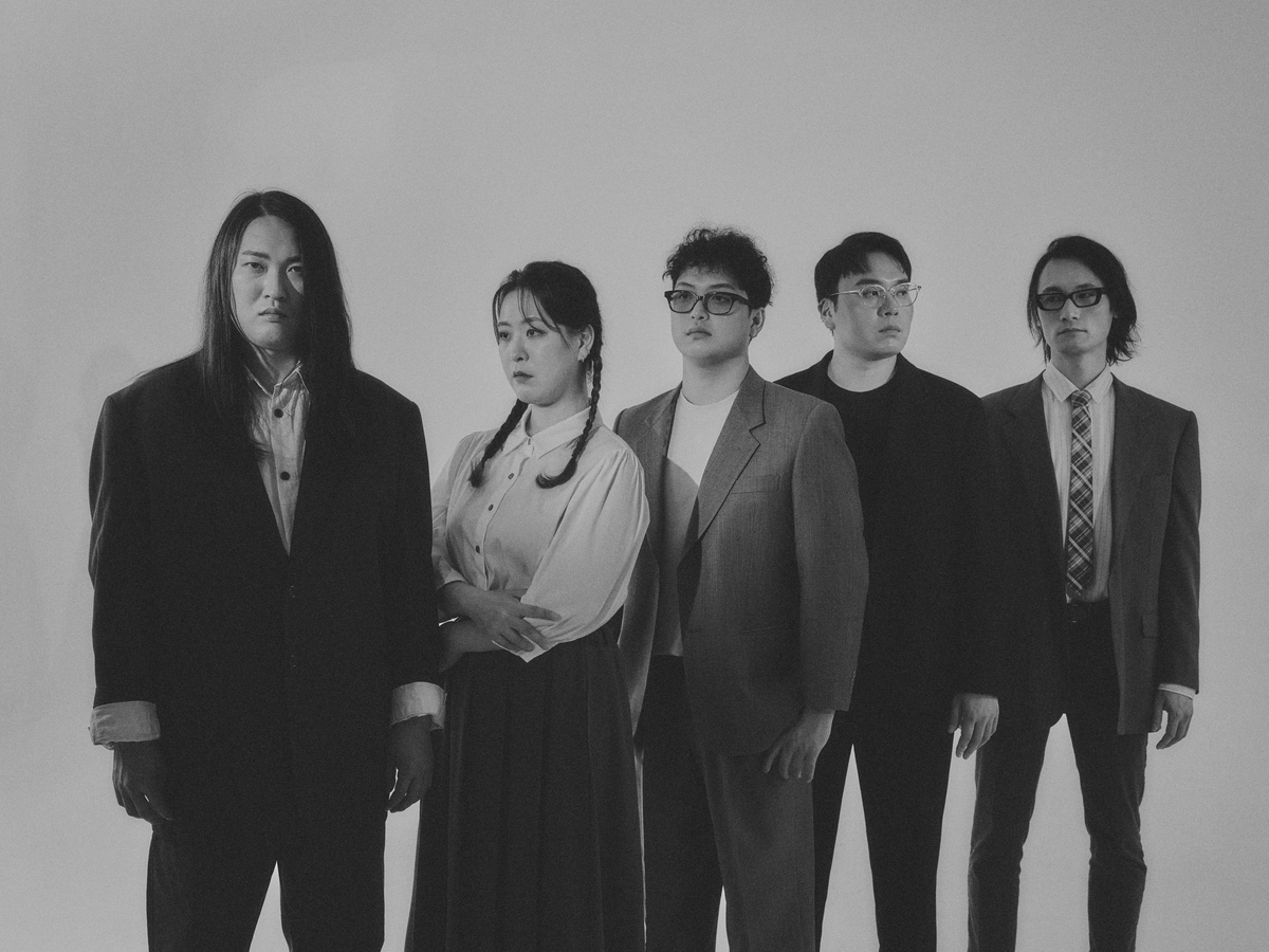 ▲밴드 단편선 순간의 보컬 단편선(왼쪽부터), 피아노 이보람, 베이스 송현우, 드럼 박재준, 기타 박장미. (사진제공=오소리웍스/연합뉴스)
