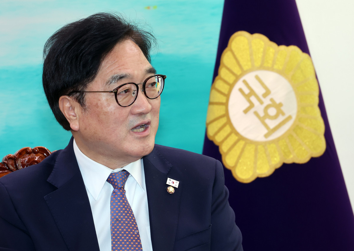 ▲우원식 국회의장이 9일 국회 의장 집무실에서 열린 AI 인재육성 관련 단체장 간담회에서 인사말을 하고 있다. 사진=연합뉴스