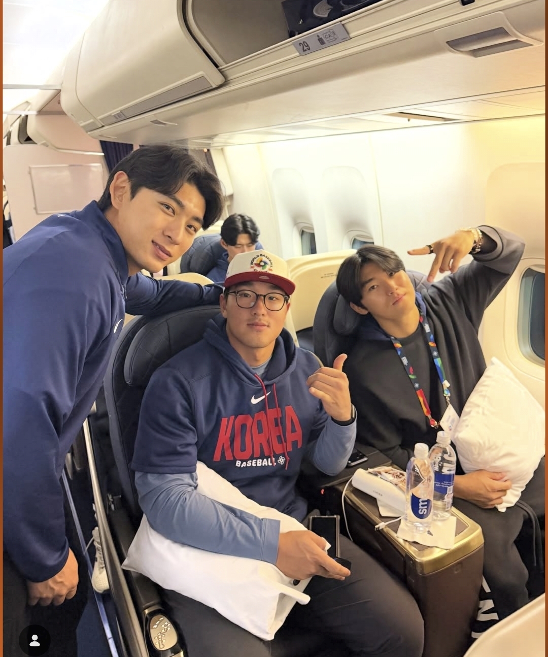 ▲마이애미 아틀라스 전세기 탄 WBC 한국 선수들 모습은? (출처=KBO 공식 인스타그램 캡처)