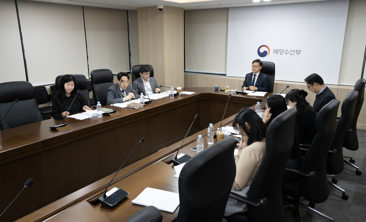 ▲김성범 해양수산부 장관 직무대행이 13일 제4차 유엔해양총회 준비를 위한 주요 사안을 논의하기 위해 공동개최국인 칠레, UN 측과 고위급 회의를 하고 있다. (사진제공=해양수산부)