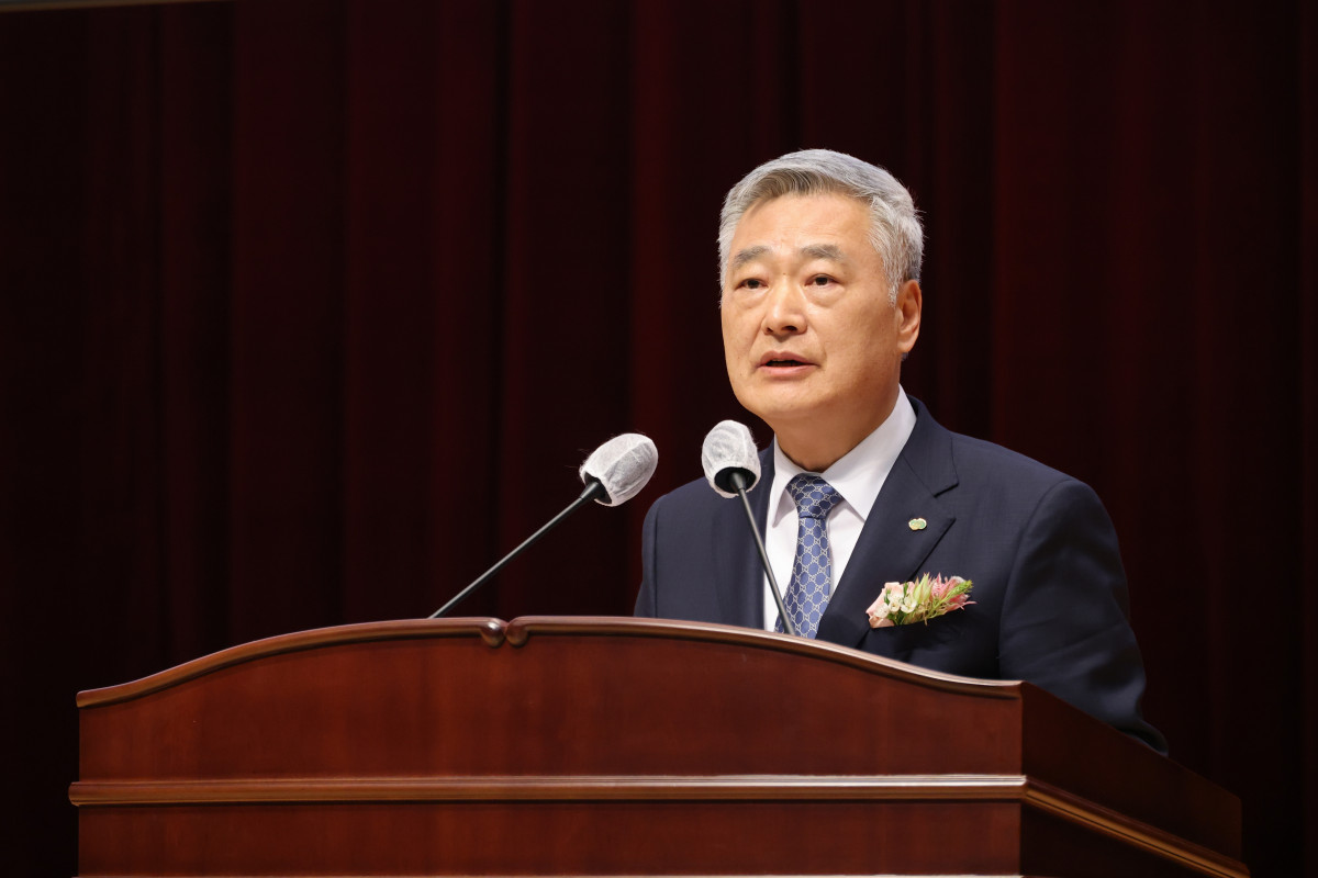 ▲김회천 한국수력원자력 신임 사장이 18일 경주 본사에서 열린 취임식에서 인사말을 하고 있다. (사진제공=한국수력원자력)