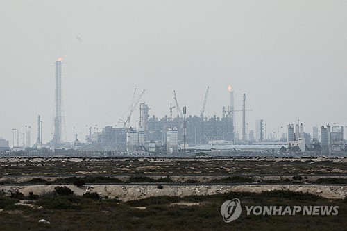 ▲카타르 라스라판 산업도시의 액화천연가스(LNG) 생산 시설. (로이터연합뉴스)