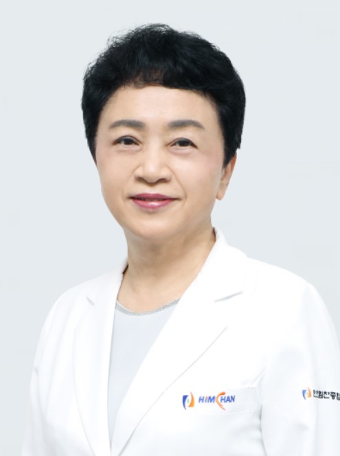 ▲김봉옥 뿌리요양병원 명예원장이 제17회 한독여의사학술대상 수상자로 선정됐다. (사진=한독)