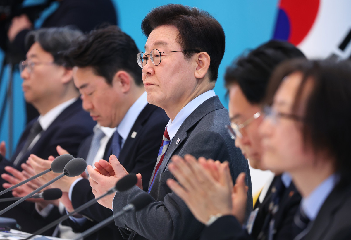 부동산 정책 신뢰 확보부터⋯李 대통령, ‘다주택 공직자’ 배제 지시 [종합]