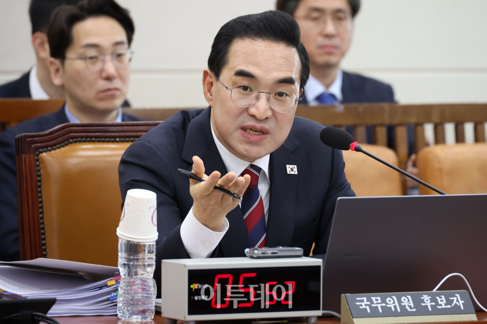 ▲박홍근 기획예산처 장관 후보자가 23일 서울 여의도 국회 재정경제기획위원회에서 열린 인사청문회에서 의원 질의에 답하고 있다. 고이란 기자 photoeran@