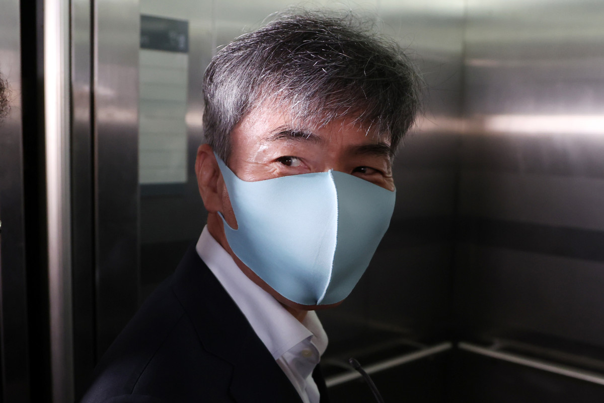 ▲이종호 전 블랙펄인베스트 대표가 지난해 11월 1일 오전 서울 서초구 순직 해병 특별검사팀 사무실에서 피의자 소환 조사를 받기 위해 출석하고 있다. (뉴시스)