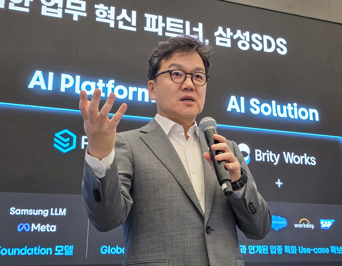 ▲1월 7일(미국 현지시간) CES 2026 삼성SDS 프라이빗 부스에서 진행된 기자 간담회에서 이준희 대표이사(사장)가 인사말을 하고 있다. (사진제공=삼성SDS)
