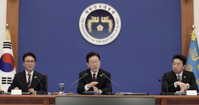 ▲이재명 대통령이 26일 청와대에서 열린 비상경제점검회의에서 발언하고 있다. (연합뉴스)