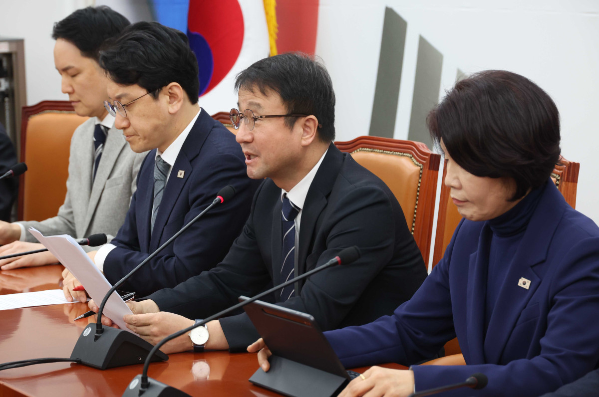 ▲한병도 더불어민주당 원내대표가 26일 오전 서울 여의도 국회에서 열린 정책조정회의에서 발언을 하고 있다. (사진=뉴시스)