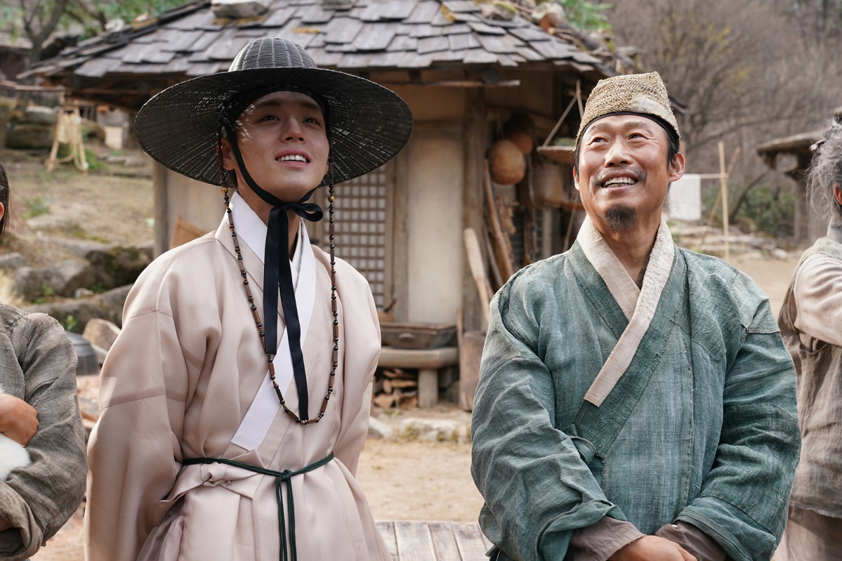 ▲영화 ‘왕과 사는 남자’의 단종과 보수주인 엄흥도.