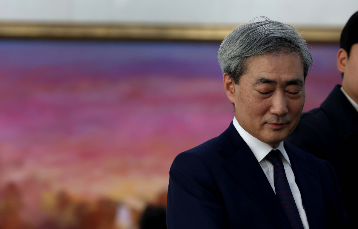 ▲신현송 한국은행 총재 후보자가 31일 서울 중구 한화금융플라자에 마련된 인사청문회 준비 사무실로 출근하며 취재진의 질문을 듣고있다. 신태현 기자 holjjak@