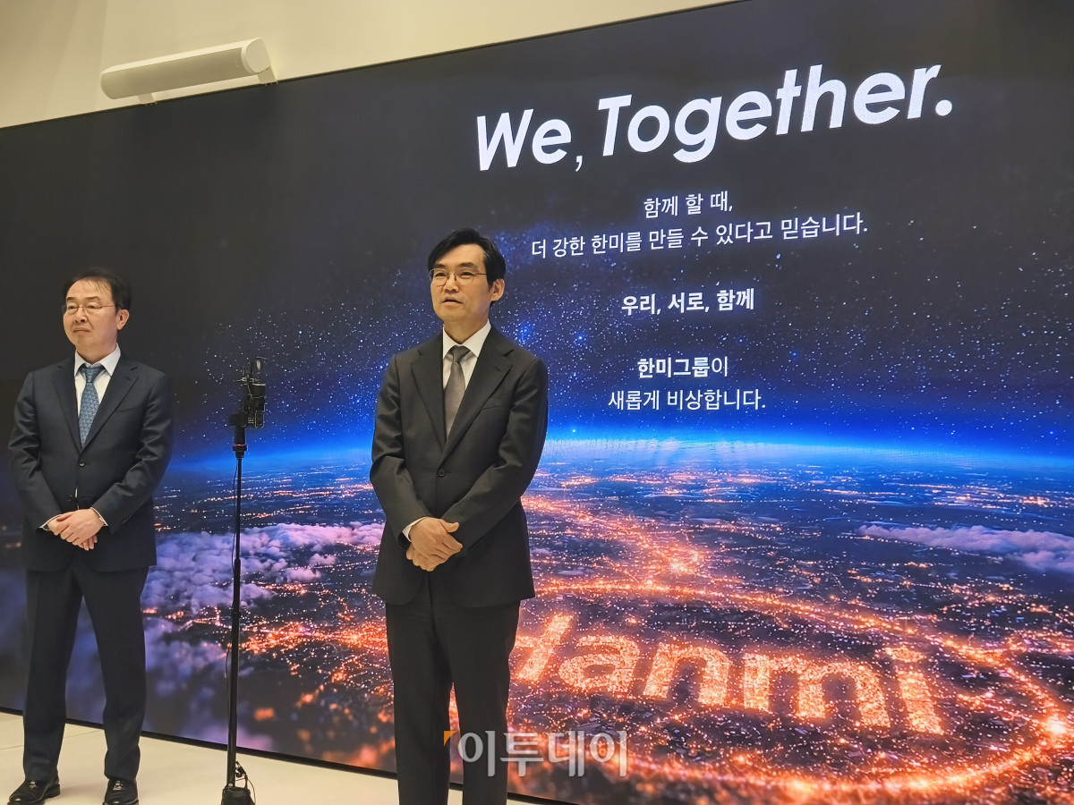 ▲황상연 신임 한미약품 대표이사가 31일 서울 송파구 한미타워에서 기자들과 만나 발언하고 있다. (노상우 기자 nswreal@)