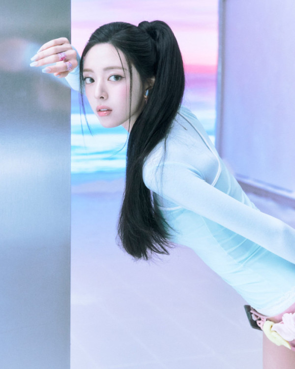 ▲ITZY 유나 'Ice Cream' 뮤비 포토(사진제공=JYP엔터테인먼트)