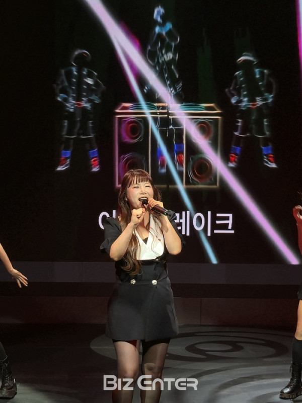 ▲미나리 첫 미니 콘서트(사진=윤준필 기자)