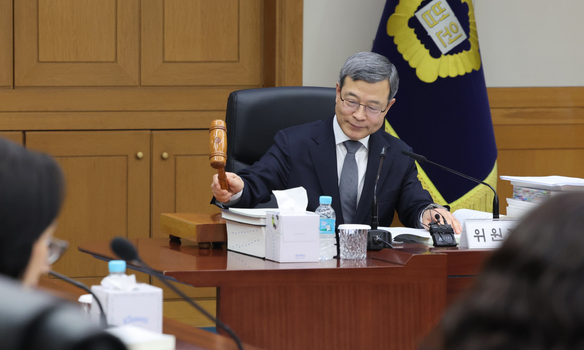 ▲서울 서초구 대법원에서 지난달 30일 이동원 위원장 주재로 제144차 양형위원회 전체회의가 열리고 있다. (연합뉴스)