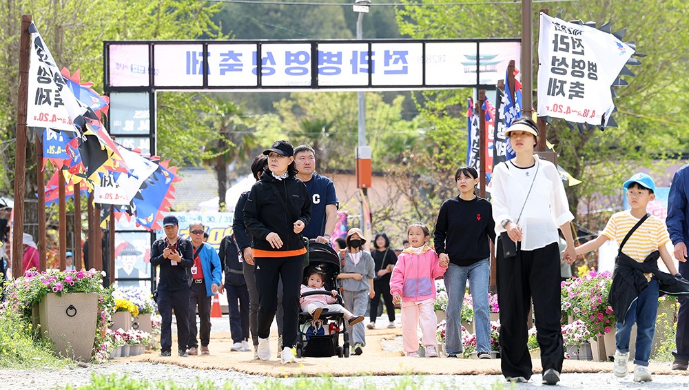 ▲전남도 강진군의 '반값여행'이 지역 경제 활성화에 단비가 되고 있다. (사진제공=강진군)
