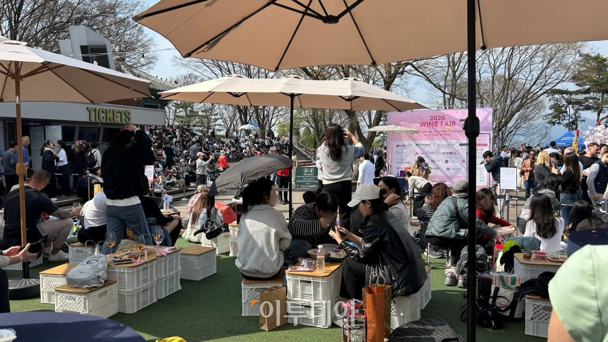 ▲4일 서울 용산구 N 서울타워에서 '2026 남산 와인페어'가 열렸다. (사진=연희진 기자)